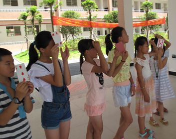 湖南省岳阳市华容县东山镇邓家小学图书角